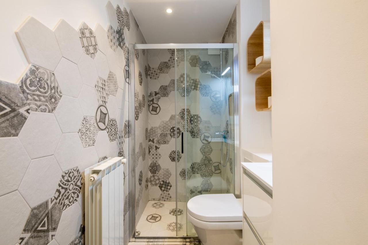 Meuble 2 Etoiles, Wifi, A 2 Pas Des Plages Fréjus Eksteriør billede
